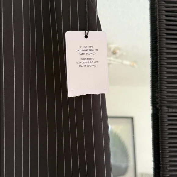 NWT ALO Yoga Pinstripe Women's JACKET and PANTS. - Picture 5 of 7